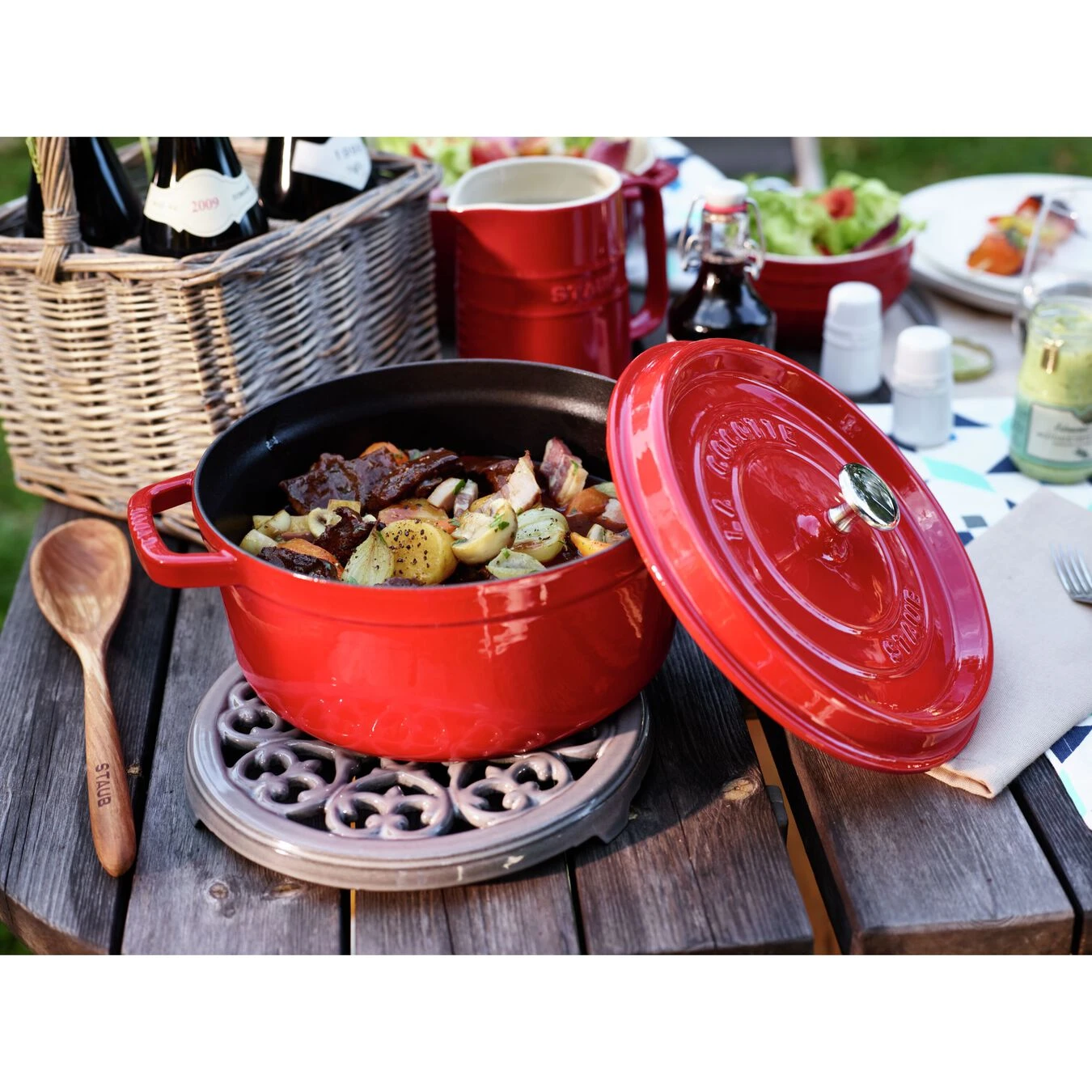 Staub Cocotte 26 Cm, Rund, Kirsch-Rot, Gusseisen 8 Staub Cocotte 26 Cm, Rund, Kirsch-Rot, Gusseisen – Bild 6