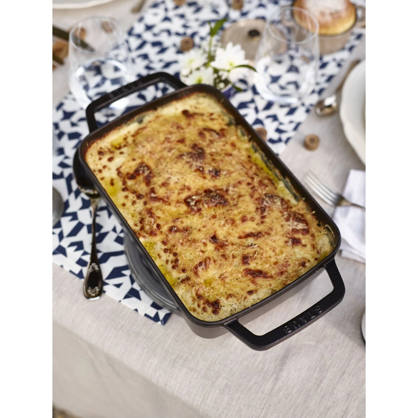 Staub Ofenform 38 Cm X 20 Cm, Gusseisen 5 Staub Ofenform 38 Cm X 20 Cm, Gusseisen – Bild 3