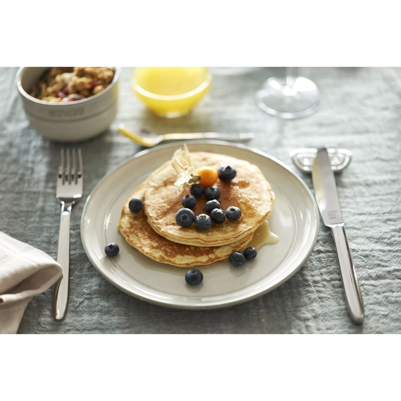 Staub Teller Flach 20 Cm, Keramik, Weisser Trüffel 6 Staub Teller Flach 20 Cm, Keramik, Weisser Trüffel – Bild 4