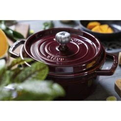 Staub Cocotte 24 Cm, Rund, Grenadine-Rot, Gusseisen -Staub 424422044