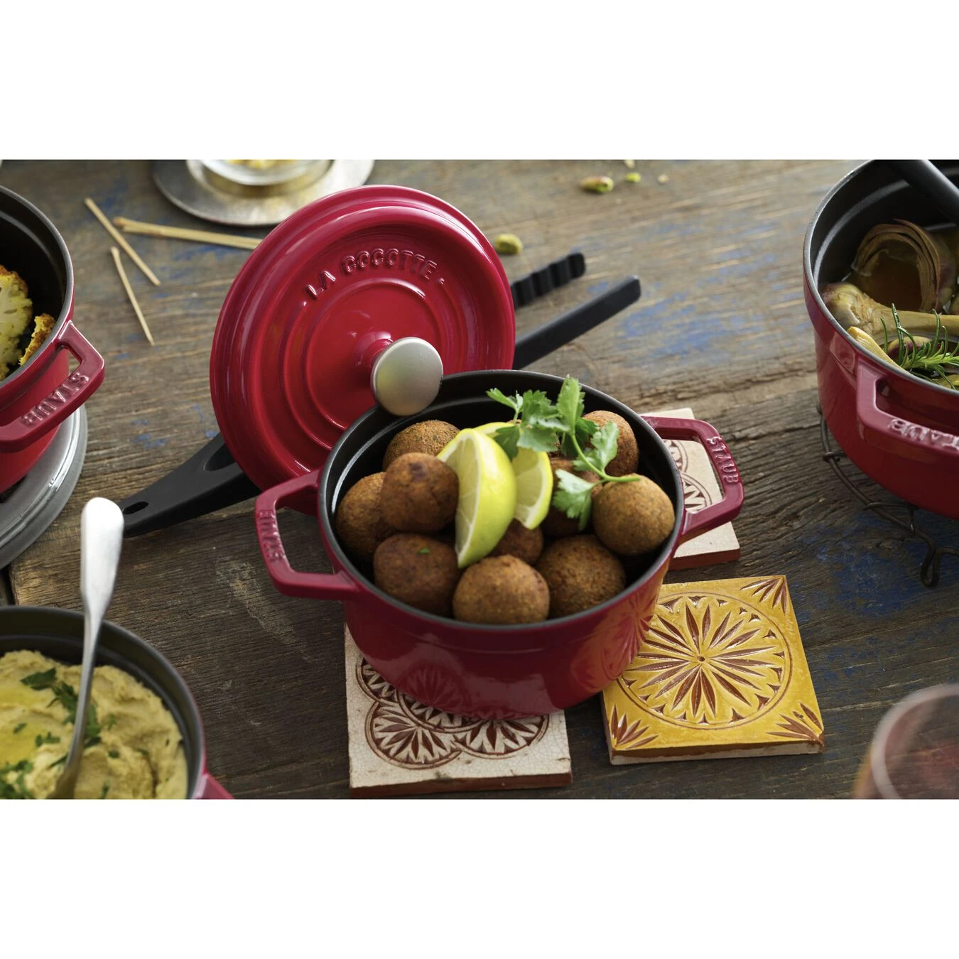 Staub Cocotte 22 Cm, Rund, Kirsch-Rot, Gusseisen 8 Staub Cocotte 22 Cm, Rund, Kirsch-Rot, Gusseisen – Bild 6