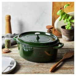 Staub Cocotte 31 Cm, Oval, Basilikum-Grün, Gusseisen -Staub 750058438